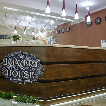 Luxury House Hotel Shymkent Ngoại thất bức ảnh