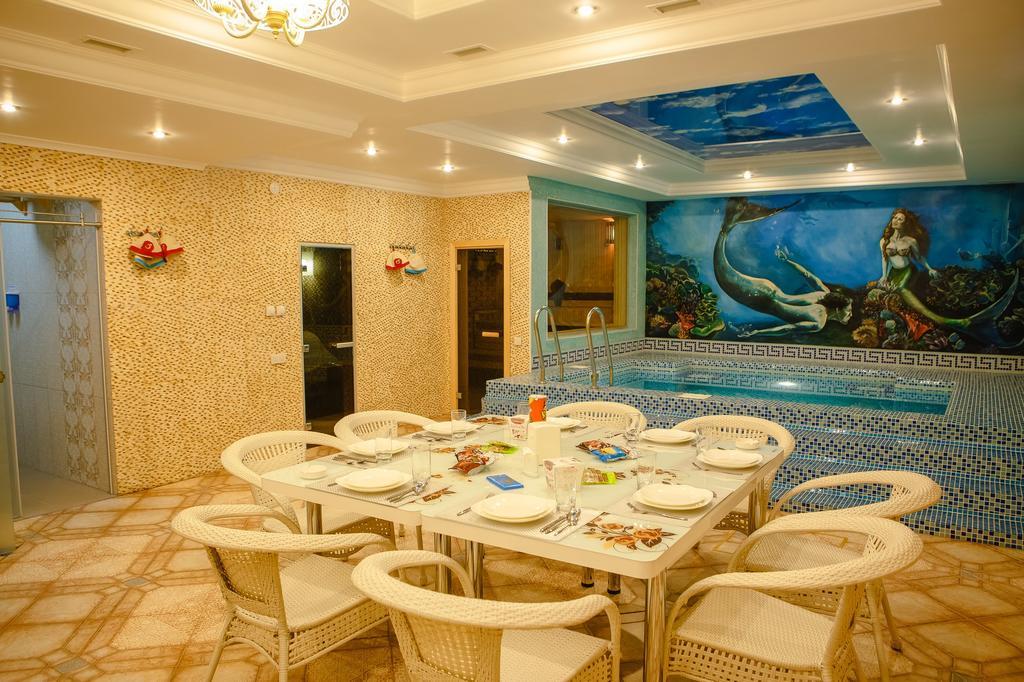 Luxury House Hotel Shymkent Ngoại thất bức ảnh