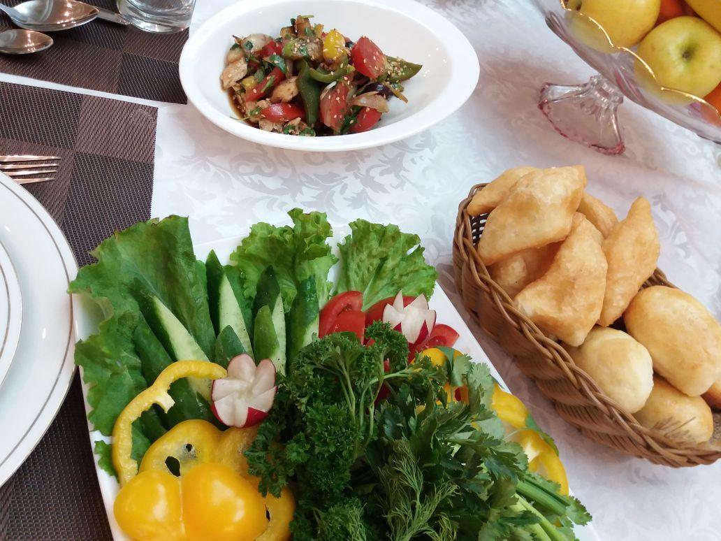 Luxury House Hotel Shymkent Ngoại thất bức ảnh