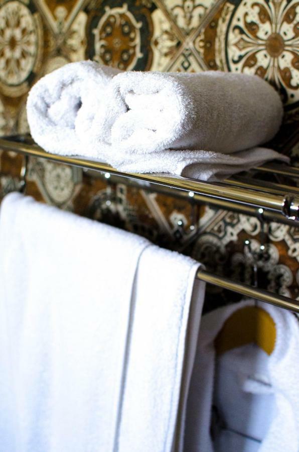 Luxury House Hotel Shymkent Ngoại thất bức ảnh