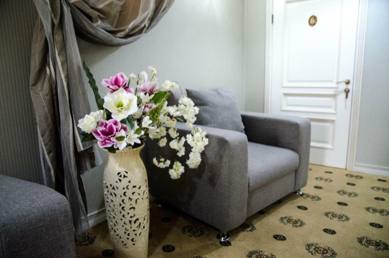 Luxury House Hotel Shymkent Ngoại thất bức ảnh