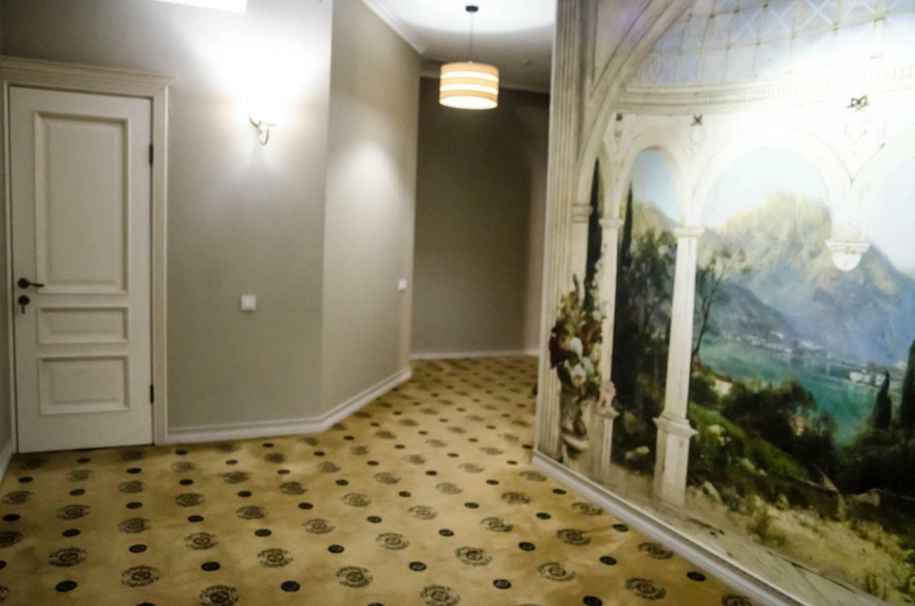 Luxury House Hotel Shymkent Ngoại thất bức ảnh