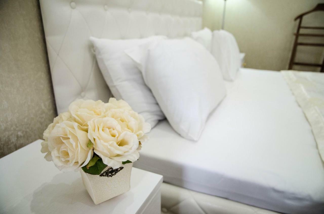 Luxury House Hotel Shymkent Ngoại thất bức ảnh